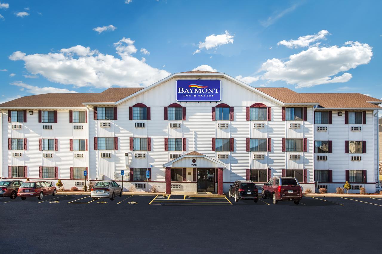 Baymont By Wyndham Cedar Rapids Hotel Eksteriør billede